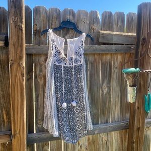 Cute sleeveless boho top